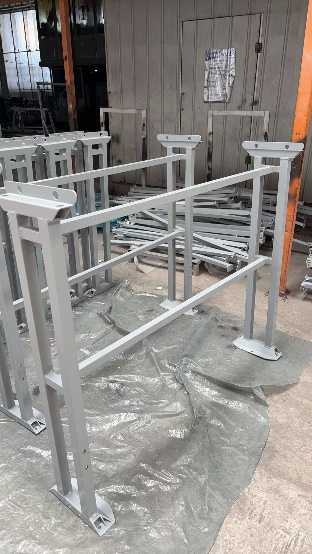 電動(dòng)車(chē)觀(guān)光車(chē)頂篷側(cè)支撐架